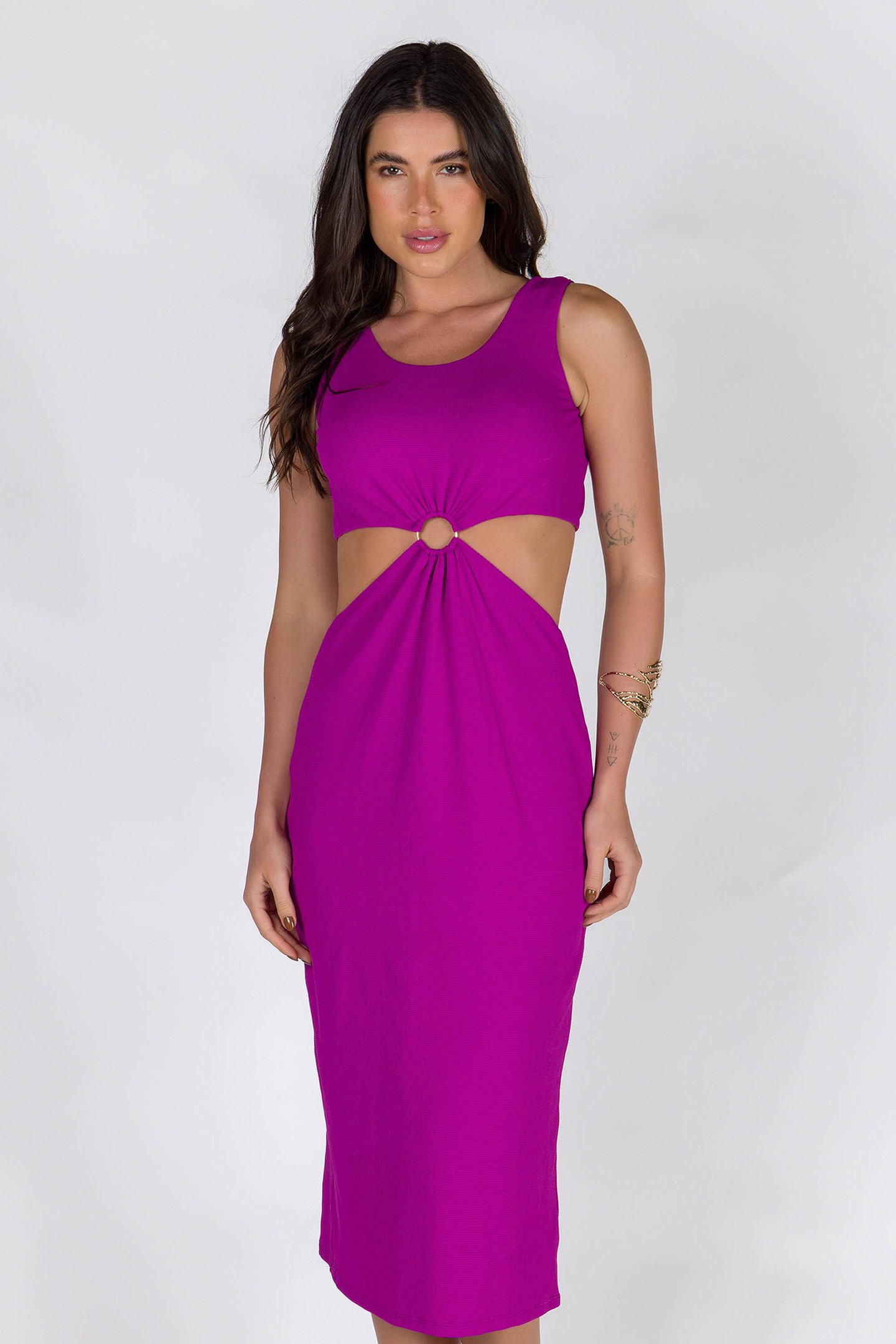 SAÍDA DE PRAIA VESTIDO MIDI COM RECORTES E ARGOLA